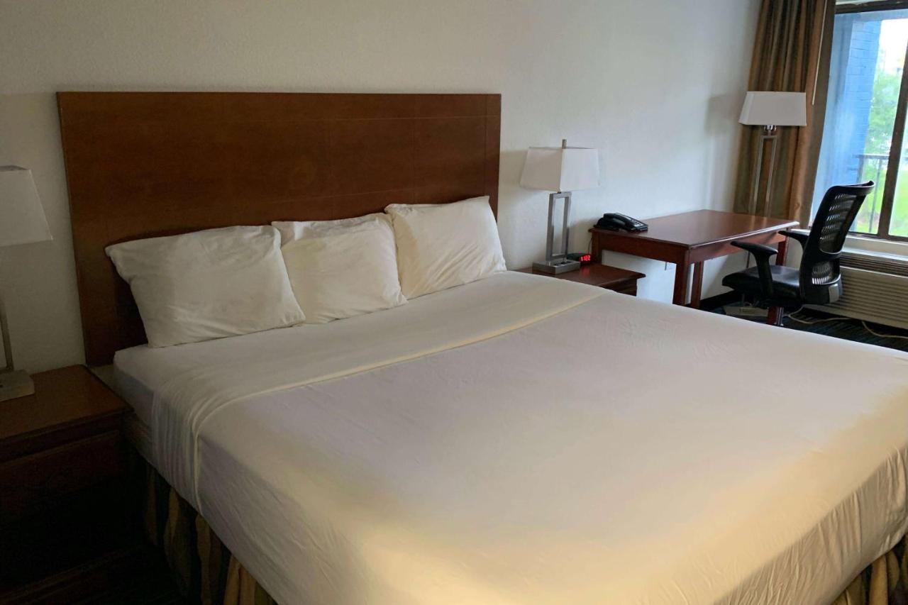 Travelodge By Wyndham Mobile Al Esterno foto